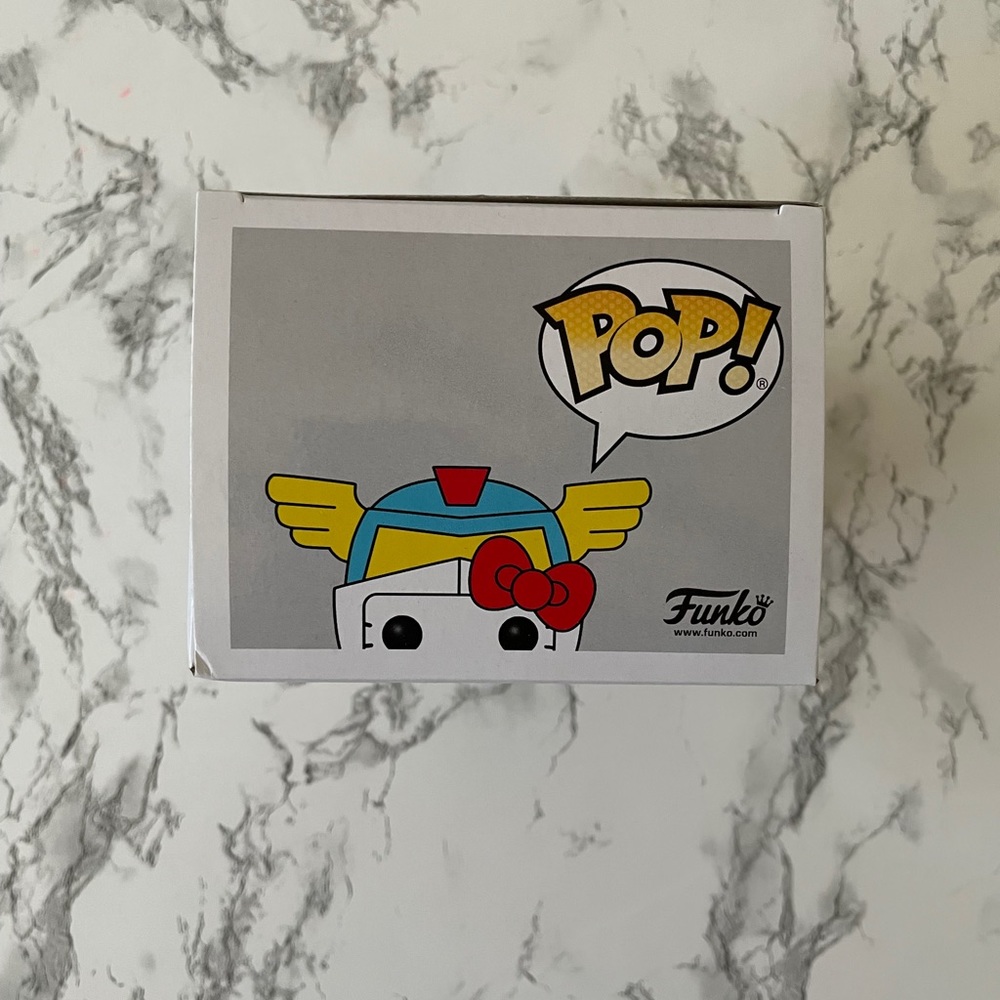 Hello Kitty Funko Pop 39 - Picture 4 of 9